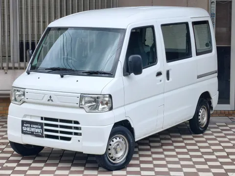 Mitsubishi Minicab Van
