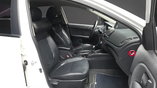 Kia Cerato (Forte)