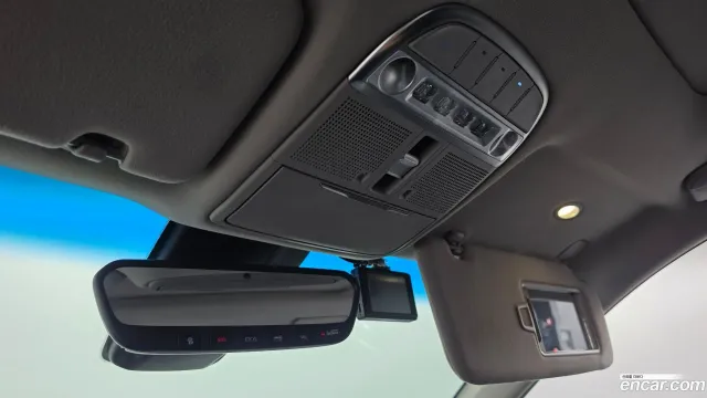 Genesis G90 (EQ900)