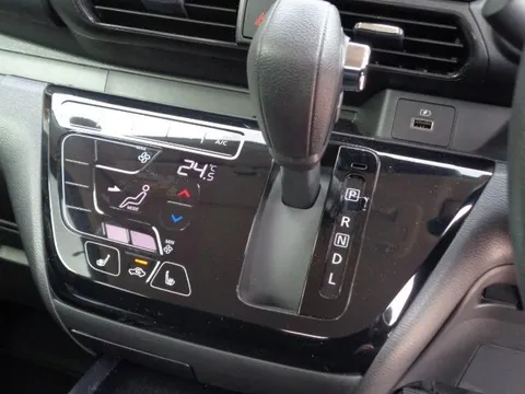 Mitsubishi eK X