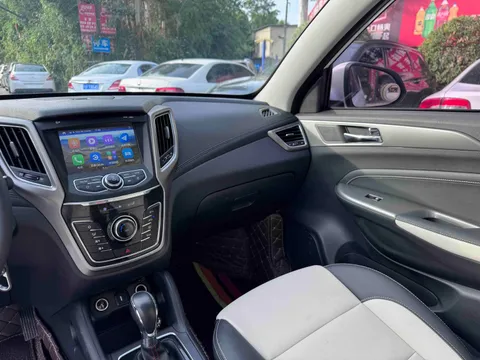 Changan CS35