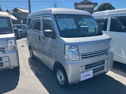 Mitsubishi Minicab Van