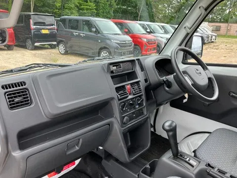Nissan Clipper Truck