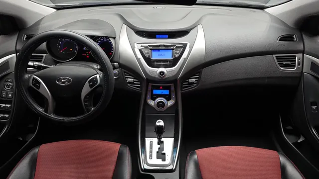 Hyundai Elantra (Avante)