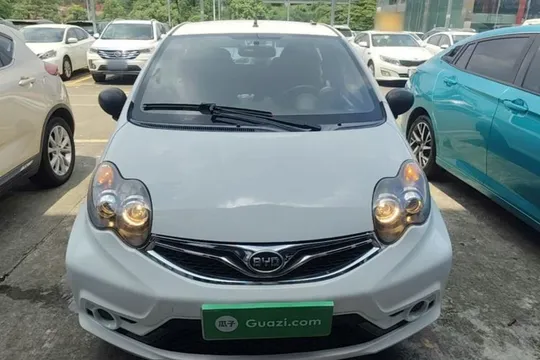 BYD F0
