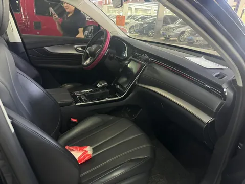 Roewe RX5