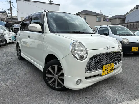 Daihatsu Mira Gino