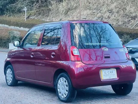 Daihatsu Esse