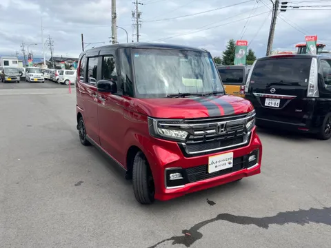 Honda N-BOX Custom