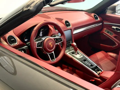 Porsche 718