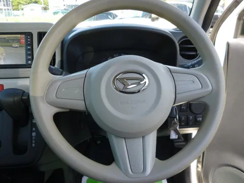 Daihatsu Mira Tocot