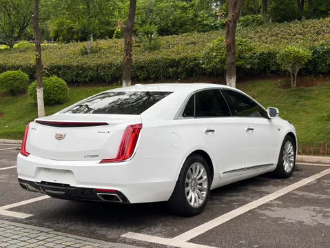 Cadillac XTS