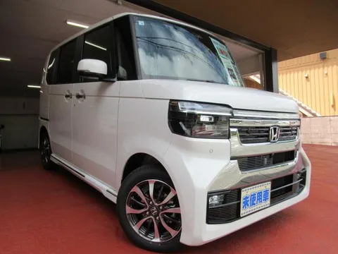Honda N-BOX Custom