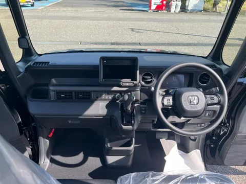 Honda N-BOX Custom
