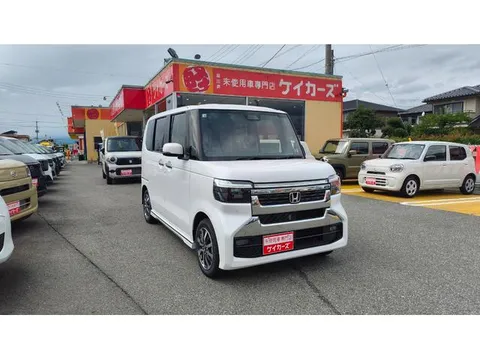 Honda N-BOX Custom