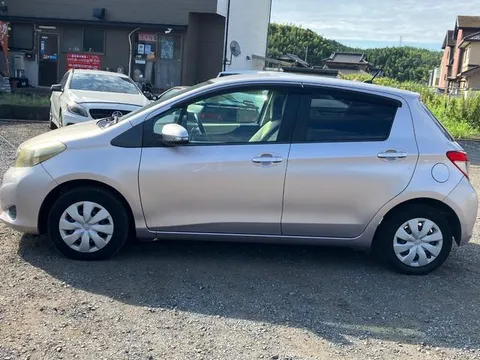 Toyota Yaris (Vitz)