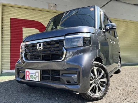 Honda N-BOX Custom