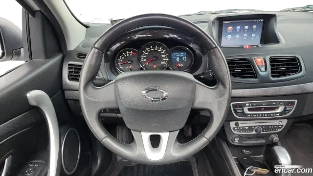 Renault SM3