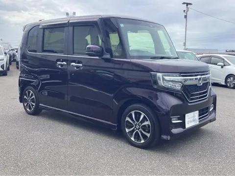 Honda N-BOX Custom