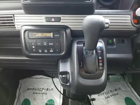 Honda N-VAN Plus Style