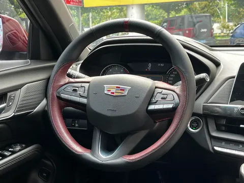 Cadillac CT4