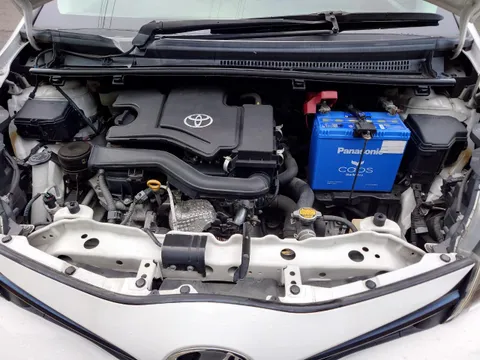 Toyota Yaris (Vitz)