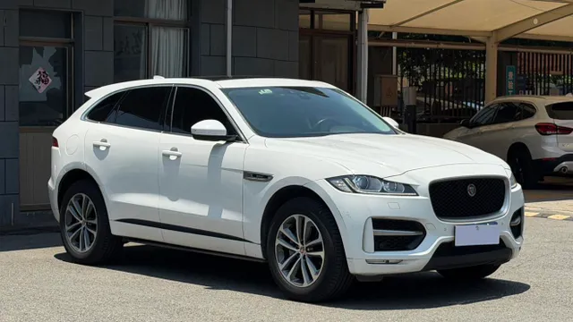 Jaguar F-Pace