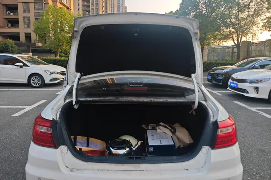 Geely Vision