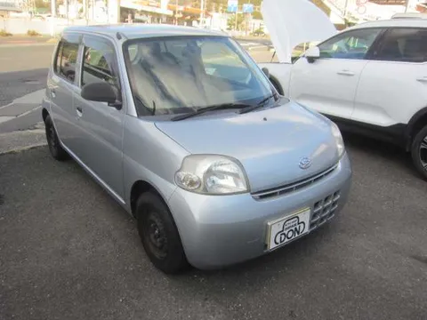 Daihatsu Esse