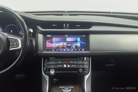Jaguar XFL