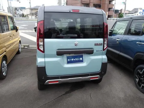 Suzuki Spacia Gear