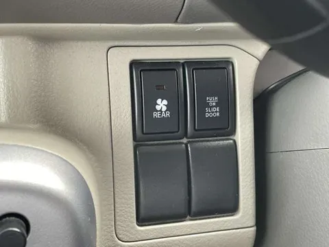 Nissan Clipper Rio