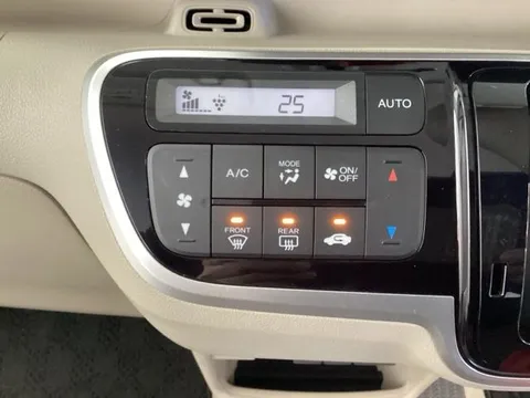 Honda N-BOX Slash