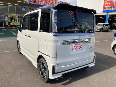Suzuki Spacia Custom