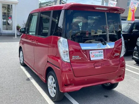 Nissan Dayz Roox