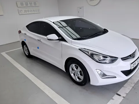 Hyundai Elantra (Avante)