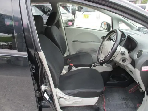 Mitsubishi I