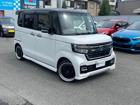 Honda N-BOX Custom