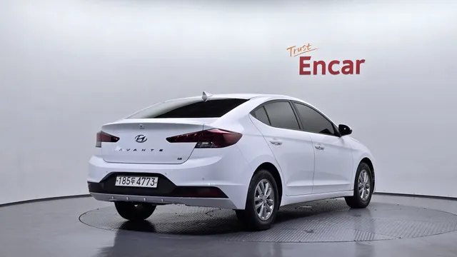 Hyundai Elantra (Avante)