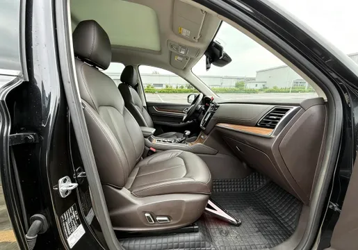 Roewe RX8
