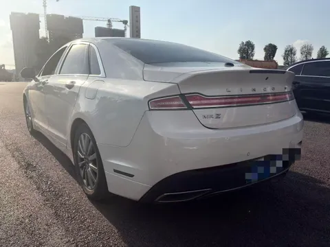Lincoln MKZ