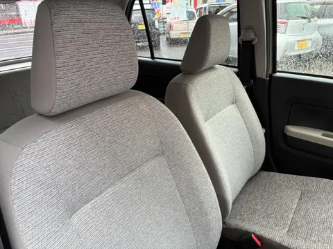 Daihatsu Mira Tocot