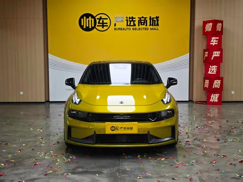 Lynk & Co 03