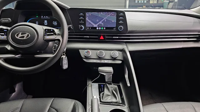 Hyundai Elantra (Avante)