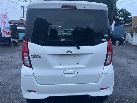 Mitsubishi eK Space