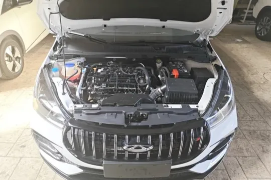 Chery Arrizo 5
