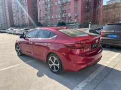 Hyundai Elantra (Avante)