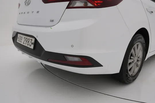 Hyundai Elantra (Avante)