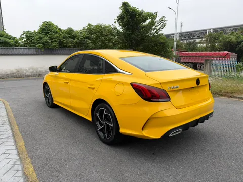 MG MG5