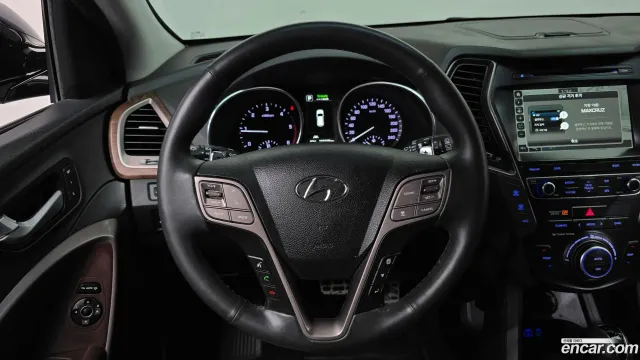 Hyundai Grand Santa Fe (Maxcruz)